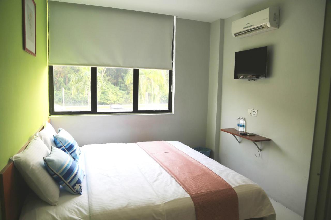 Wl Hotel Kampung Baharu Sungai Buluh Ngoại thất bức ảnh